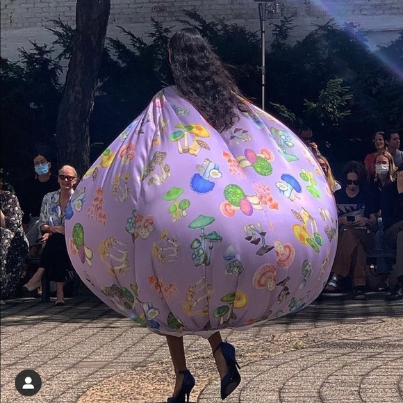 RODARTE LAVENDER MUSHROOM PRINTED SILK SATIN CAPE GOWN - Picture 4 of 16